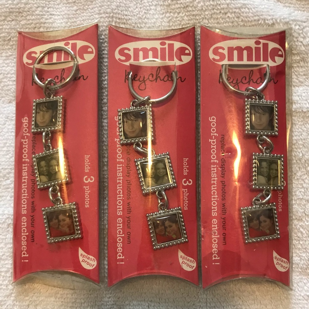 3 New & Unopened Triple Photo Frame Key Chains